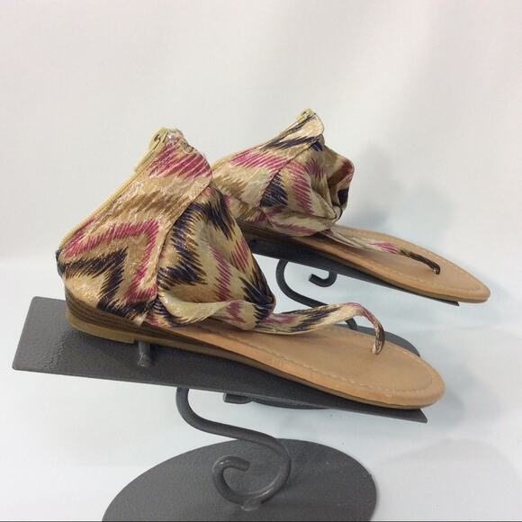 Charming Charlie 6.5 Gladiator Sandals Metallic - Picture 3 of 6